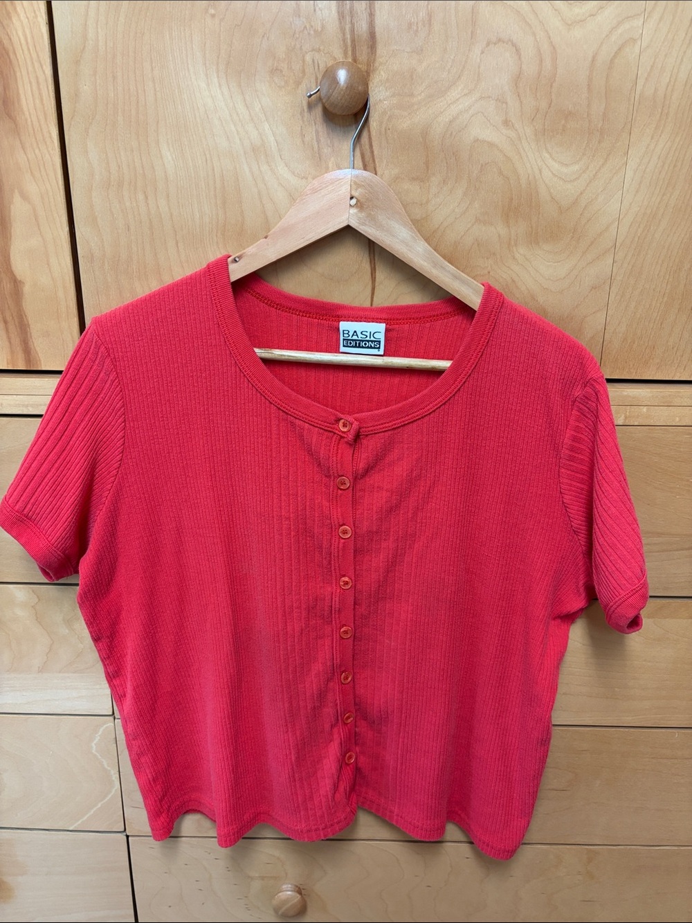 Vintage Basic Editions Red Short Sleeve Button-Front Ribbed Knit Top